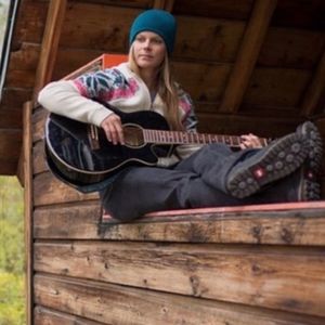 The North Face Women's Sweater - Cream, Pink, Blue